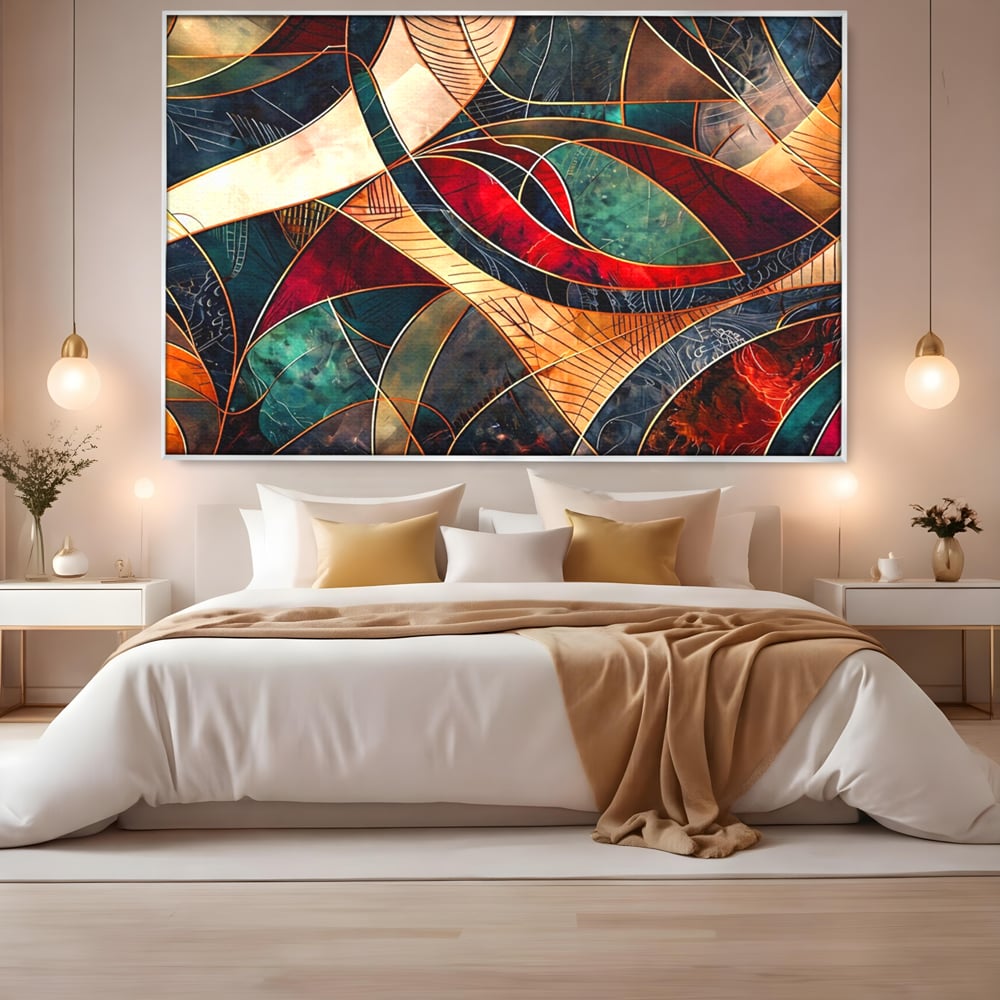Tablou canvas cu tablou abstract cu linii aurii, in rama de aluminiu argintiu, pe perete intr-un dormitor